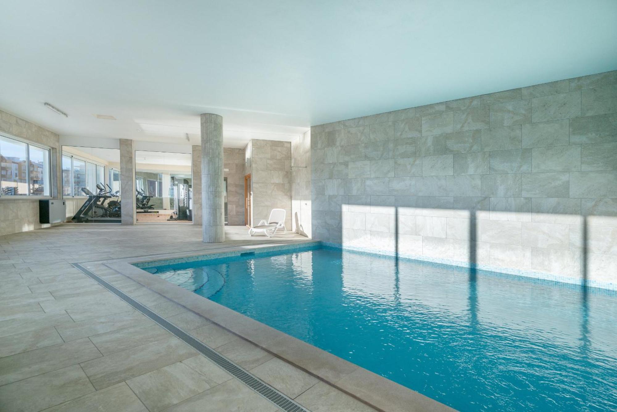 Marina View 13 With Pool By Homing *