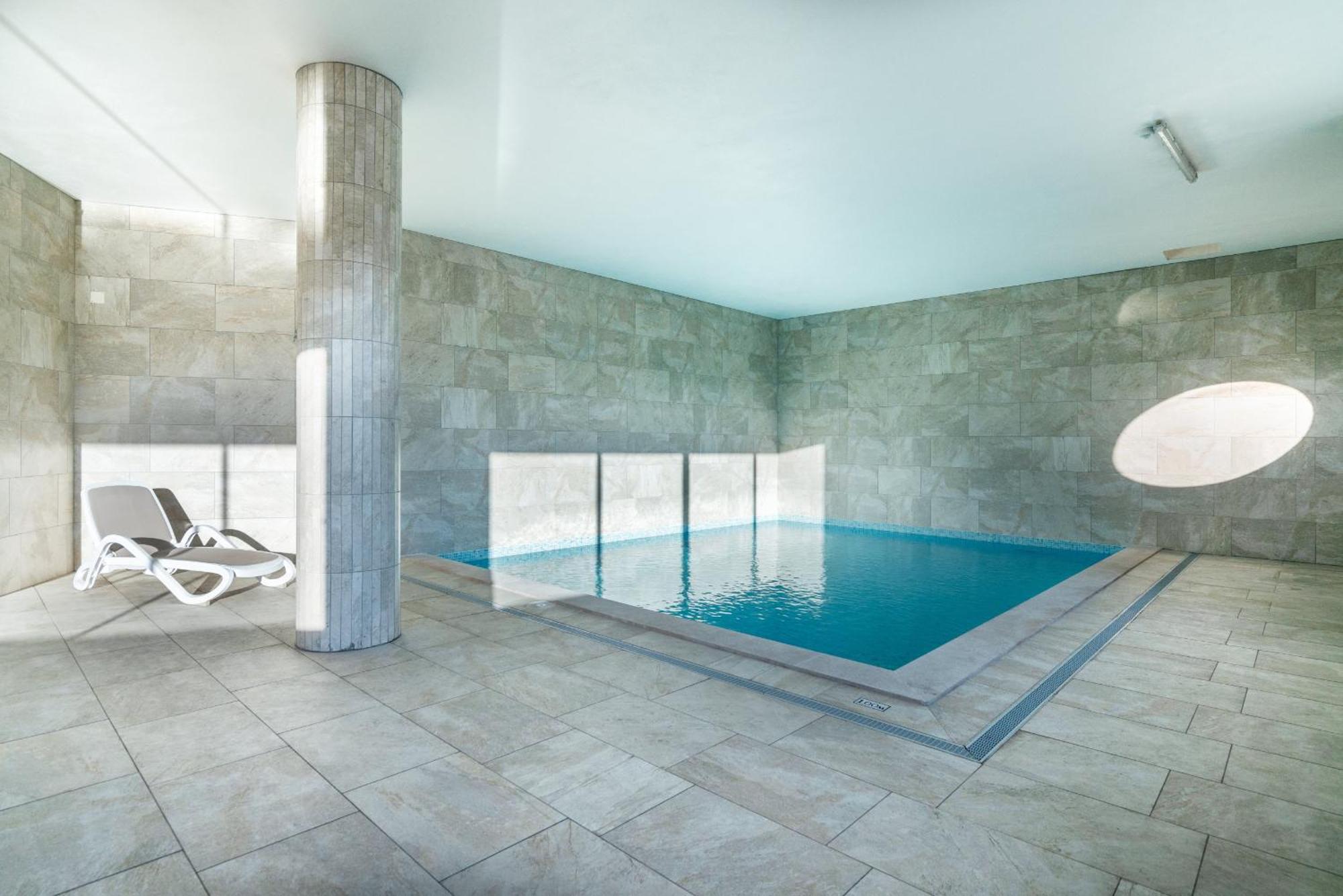 Marina View 13 With Pool By Homing